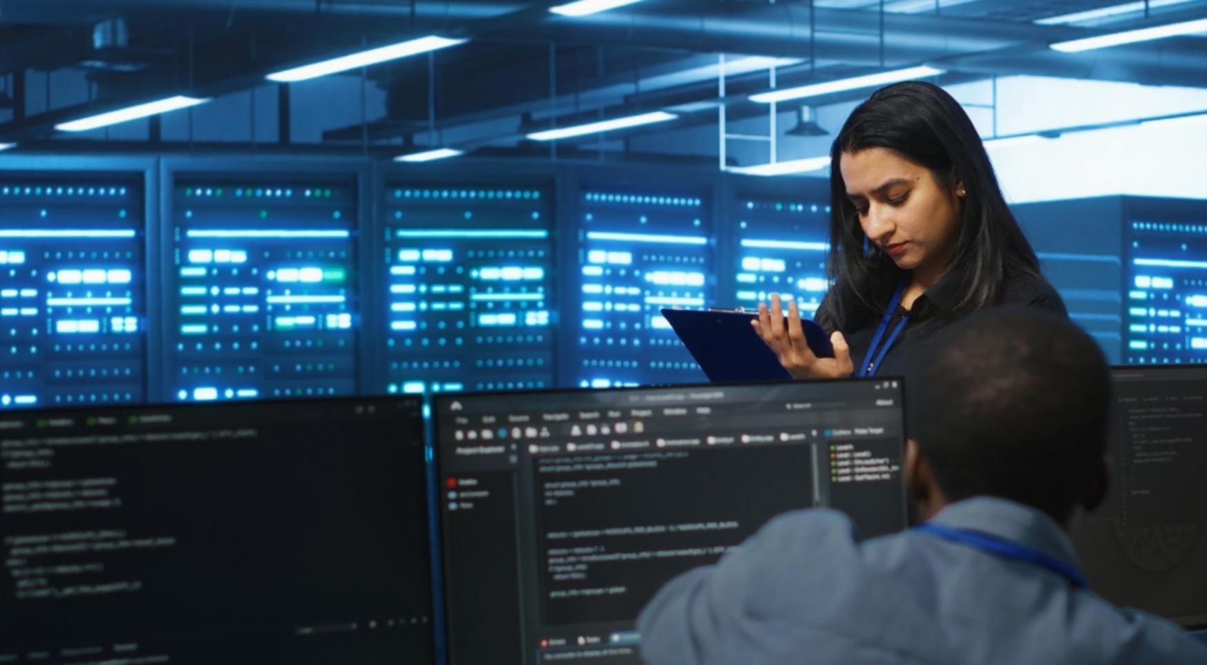 Sesión de webinar en vivo con múltiples participantes interactuando